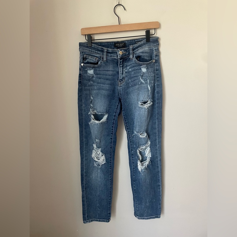 Judy Blue Women's Distressed Mid-Blue Ripped Boyfriend Fit Jeans Size 5 / 27